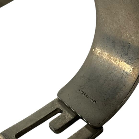 674. Gucci Leather Bangle Bracelet - Picture 6 of 7